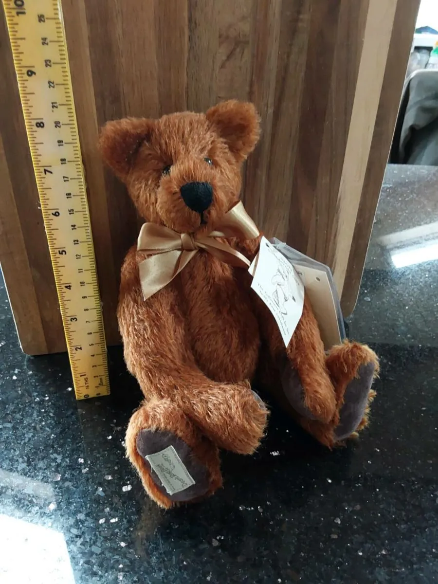 Very Cute Dean Bear Limited Addition. - Image 1
