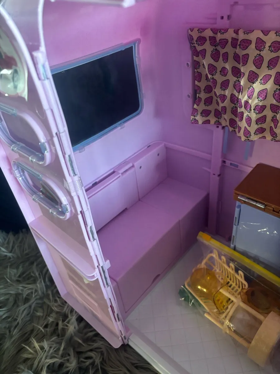 Our generation caravan - Image 3