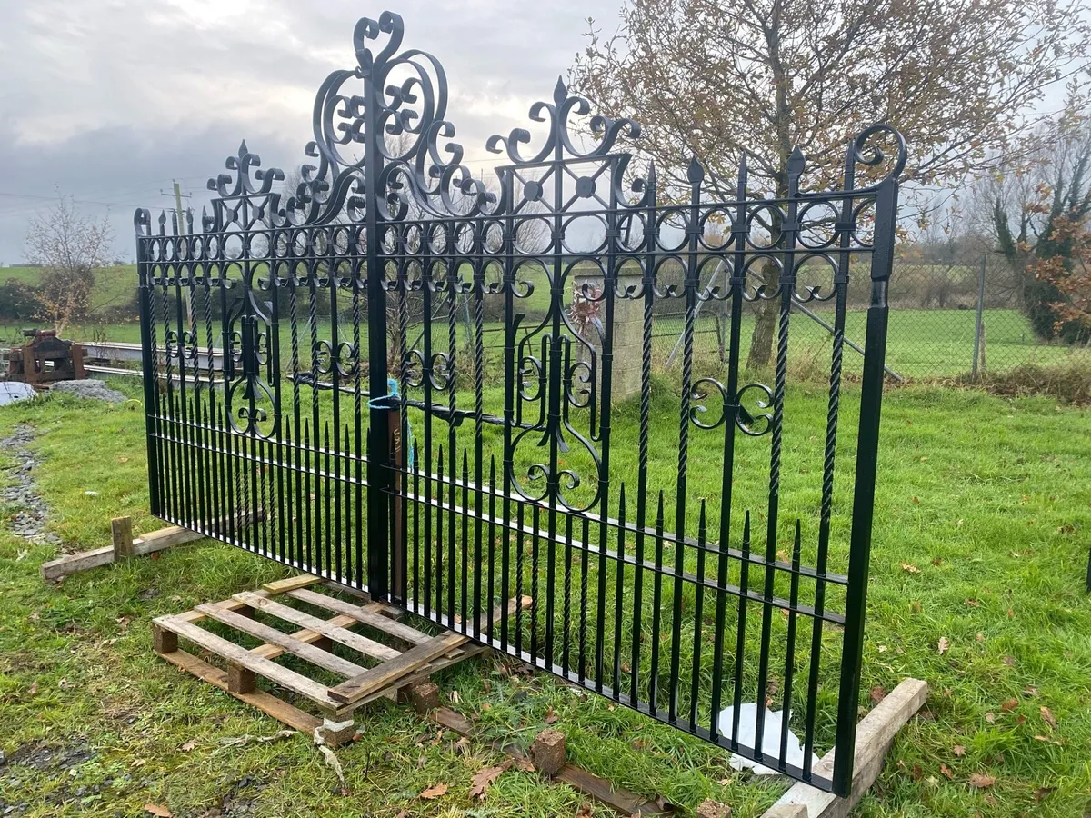 Entrance gates 14’ - Image 4