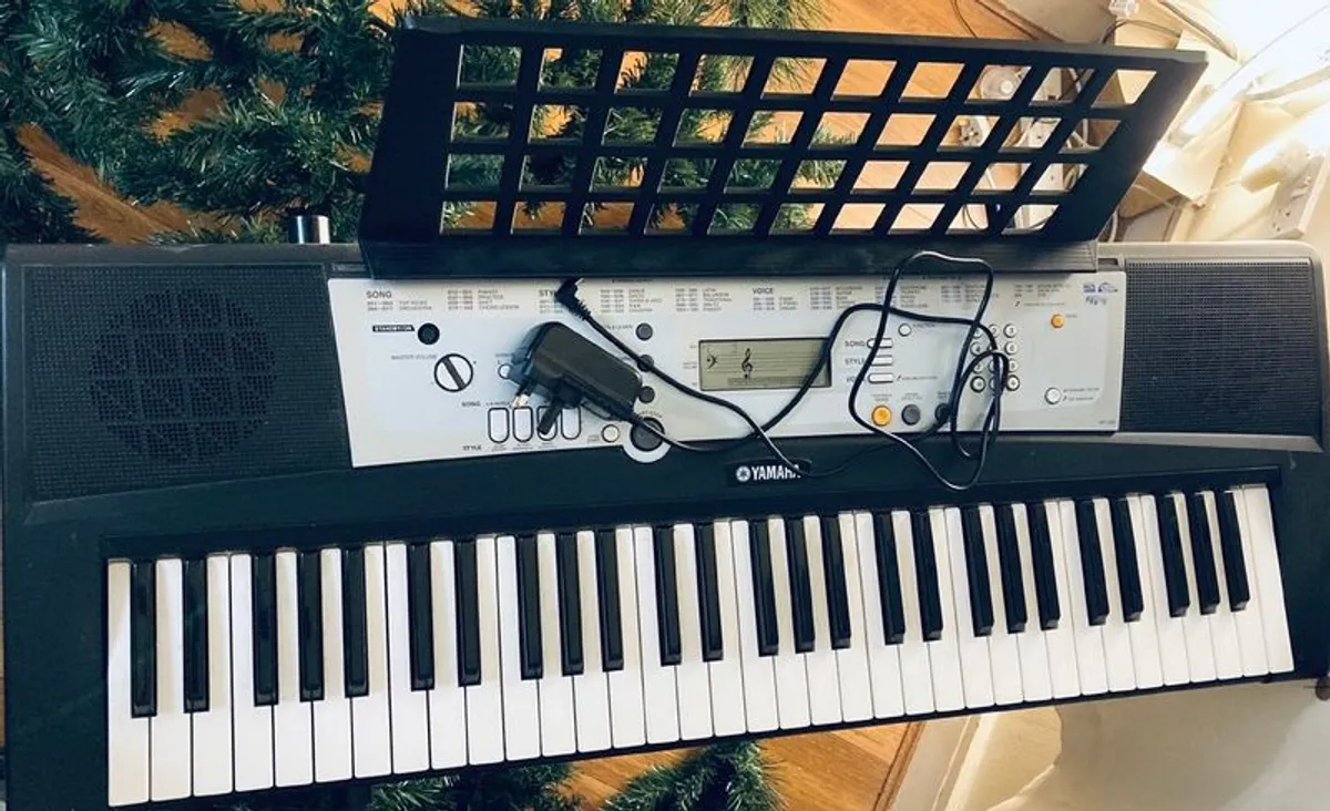 Yamaha Keyboard - Image 1