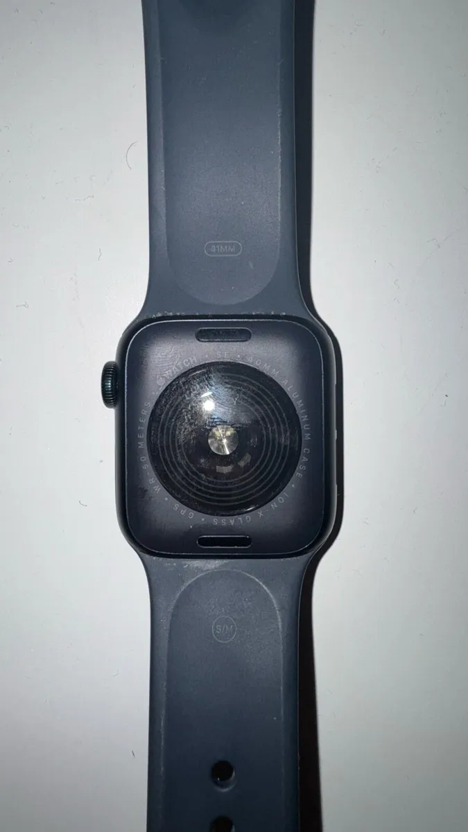 Apple iWatch SE 2nd Gen Black 40mm - Image 4