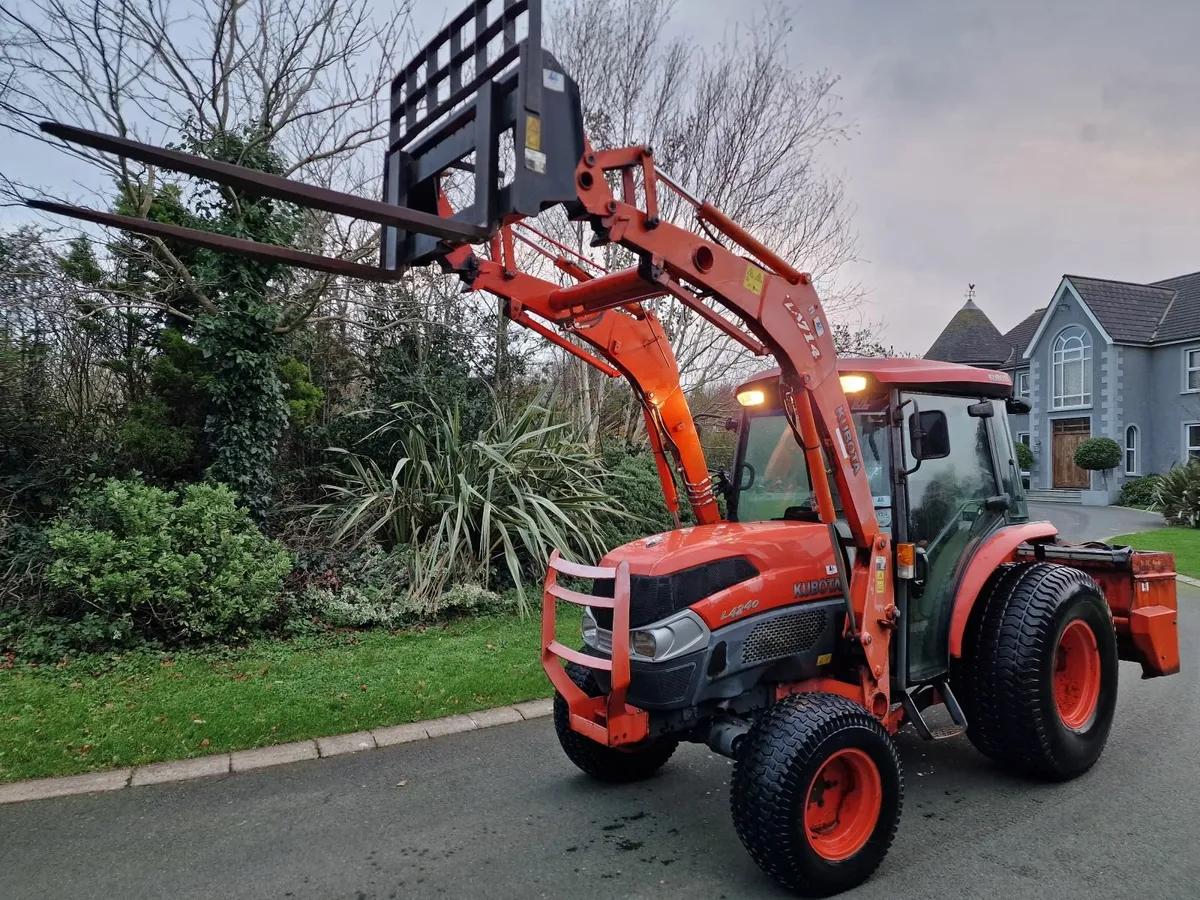 Kubota L4240-II Compact Tractor with Loader - Image 1