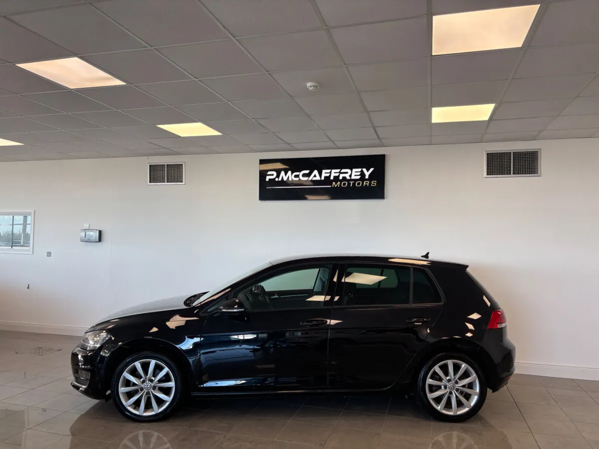 2017 VOLKSWAGEN GOLF 1.4 TSI HIGHLINE 150 AUTO DSG - Image 2