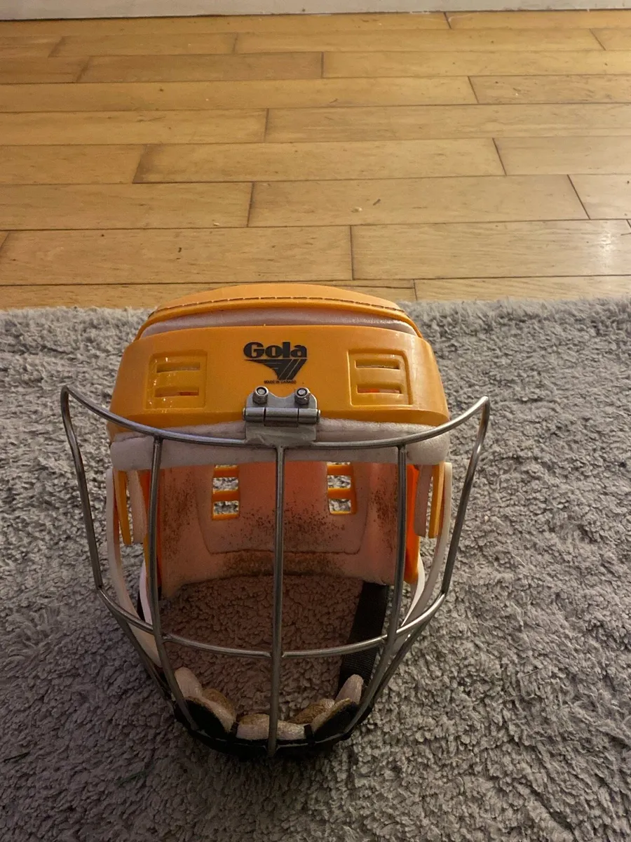 Yellow gola - Image 1