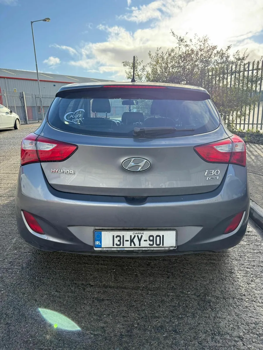 131 i 30 hyunday nct & tax low km low tax - Image 3