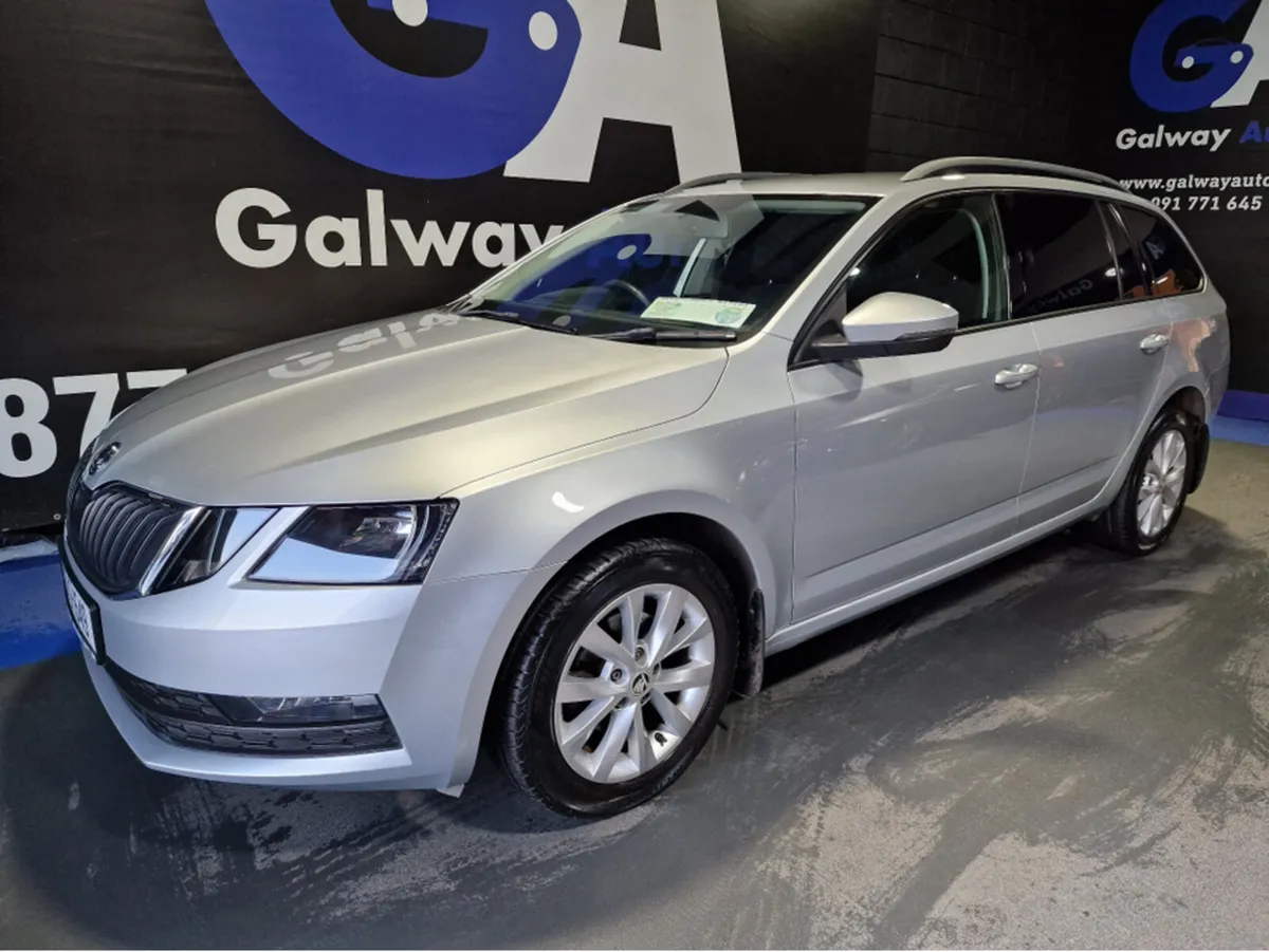 Skoda Octavia ONLY 49000 KM FROM NEW-FULLY SERVICE - Image 4