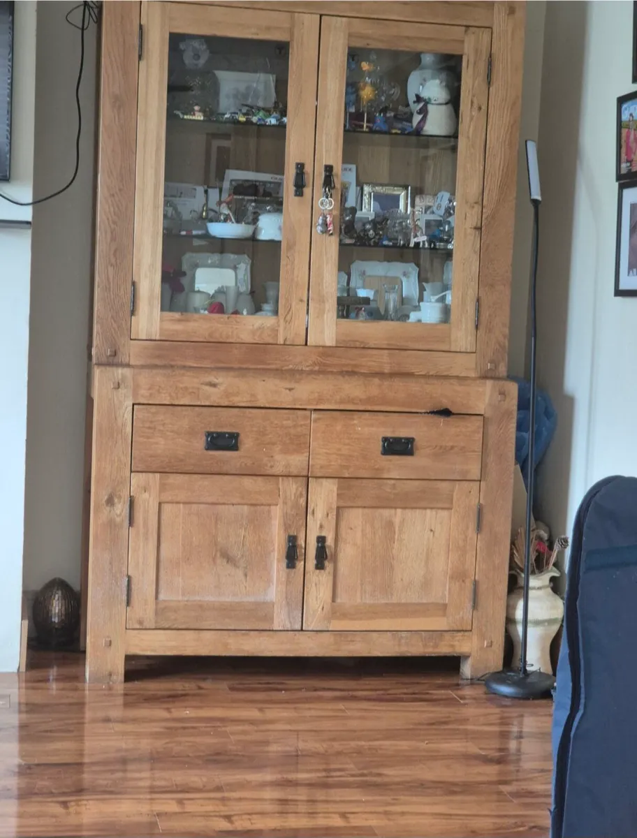 Display cabinet - Image 1