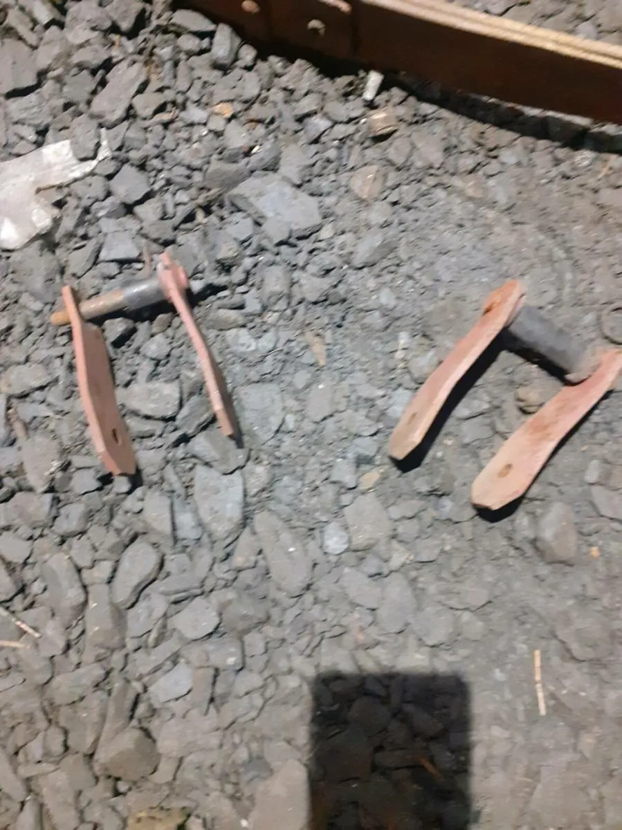 Ford escort parts - Image 4