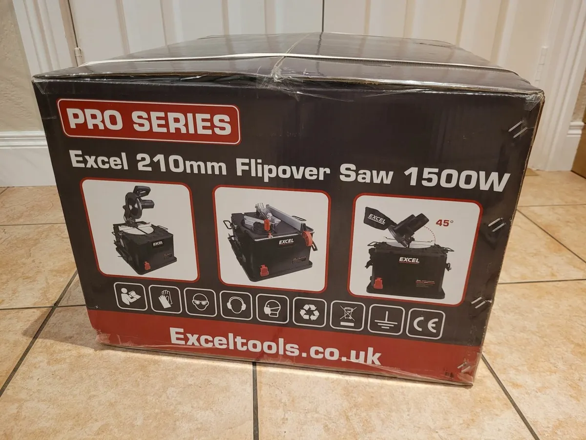 New 2-in-1 Flip Over Mitre-Table Saw 240V/1500W - Image 1