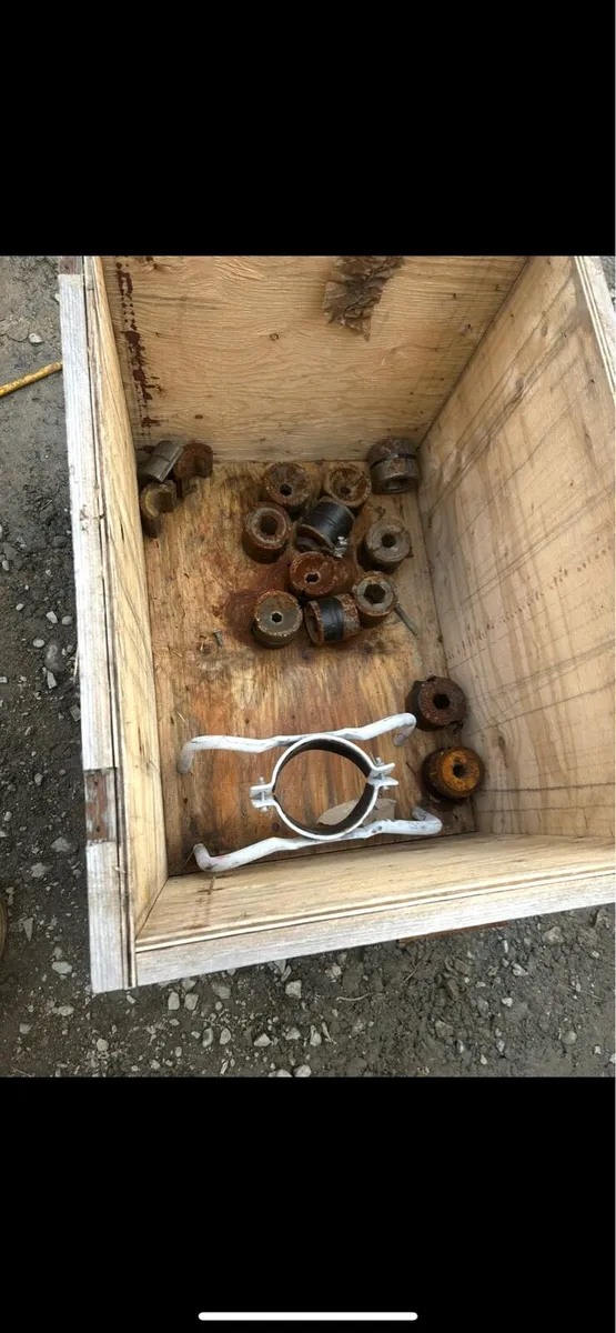 Salvi Petrol Hydraulic electrical cable crimping - Image 4