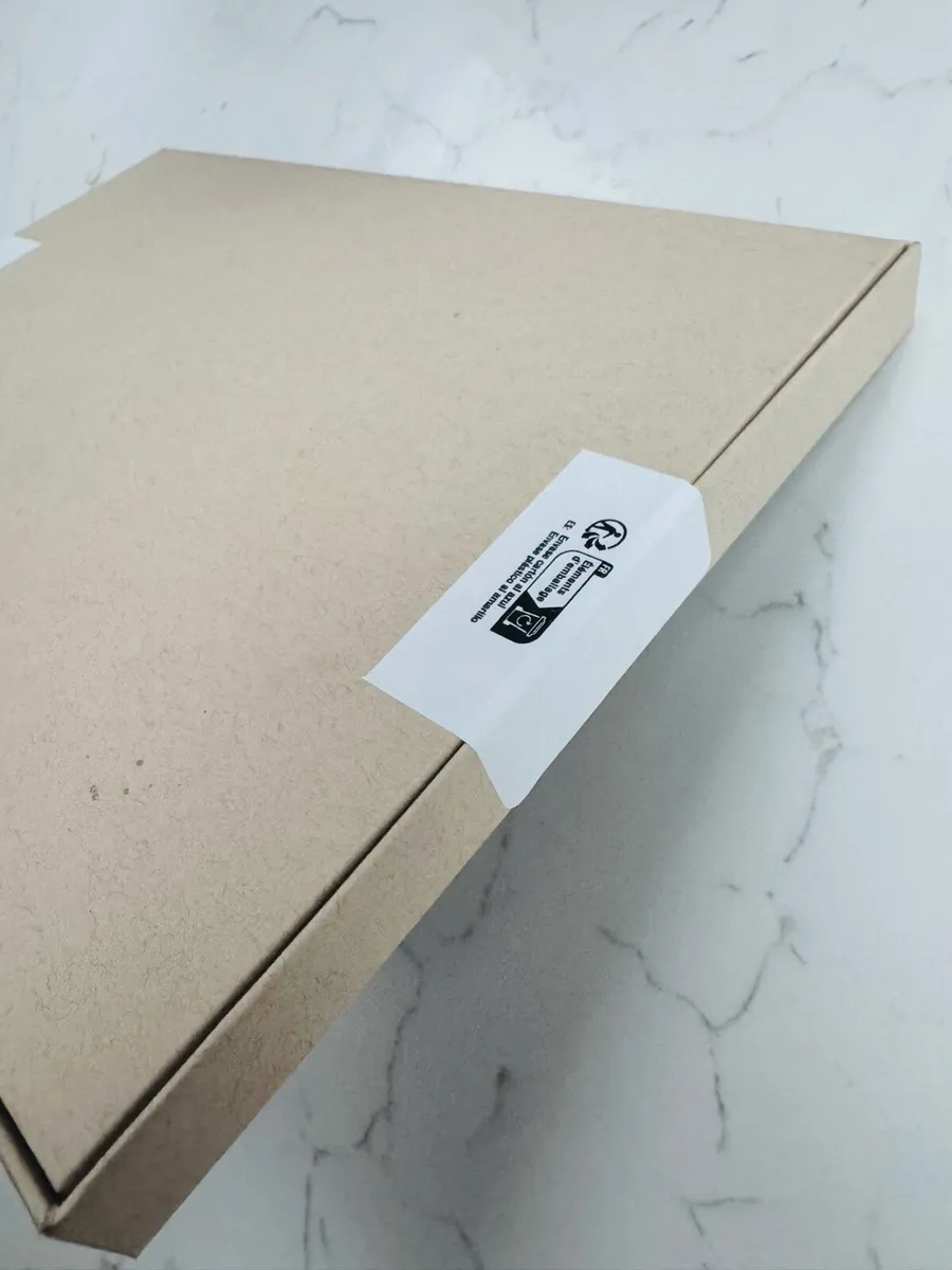 Apple IPad 9th gen 64 GB Brand New - Image 2