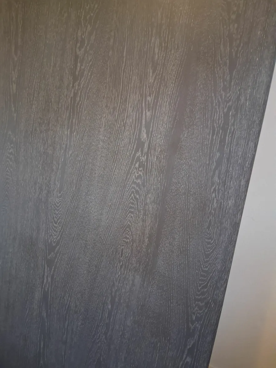 Table Brand new - Image 3