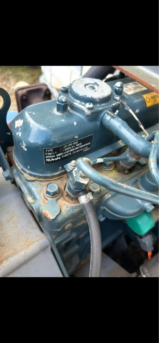 Kubota D1105 Engine - Image 3