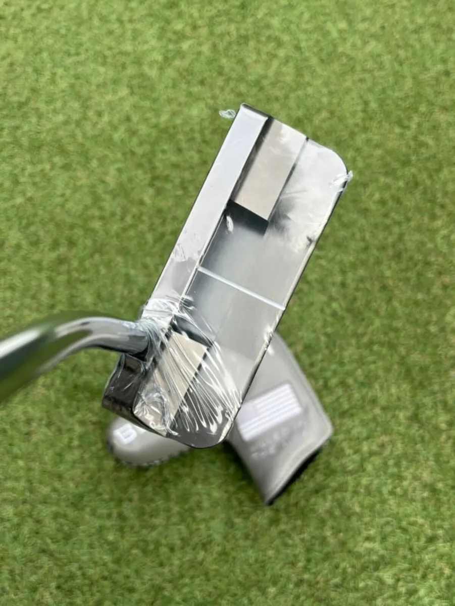 New Bettinardi 2022 Bb-28 Putter / 35″ - Image 4