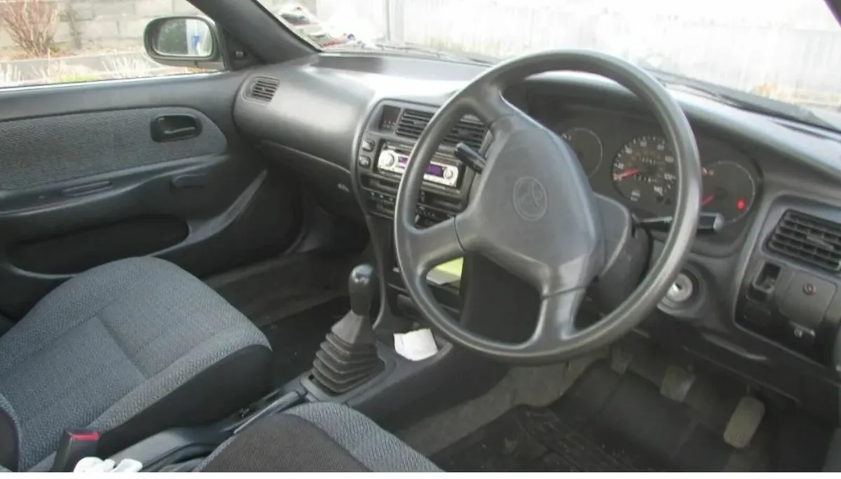 Toyota Corolla E10 XLI 1992-1997 Switches - Image 1