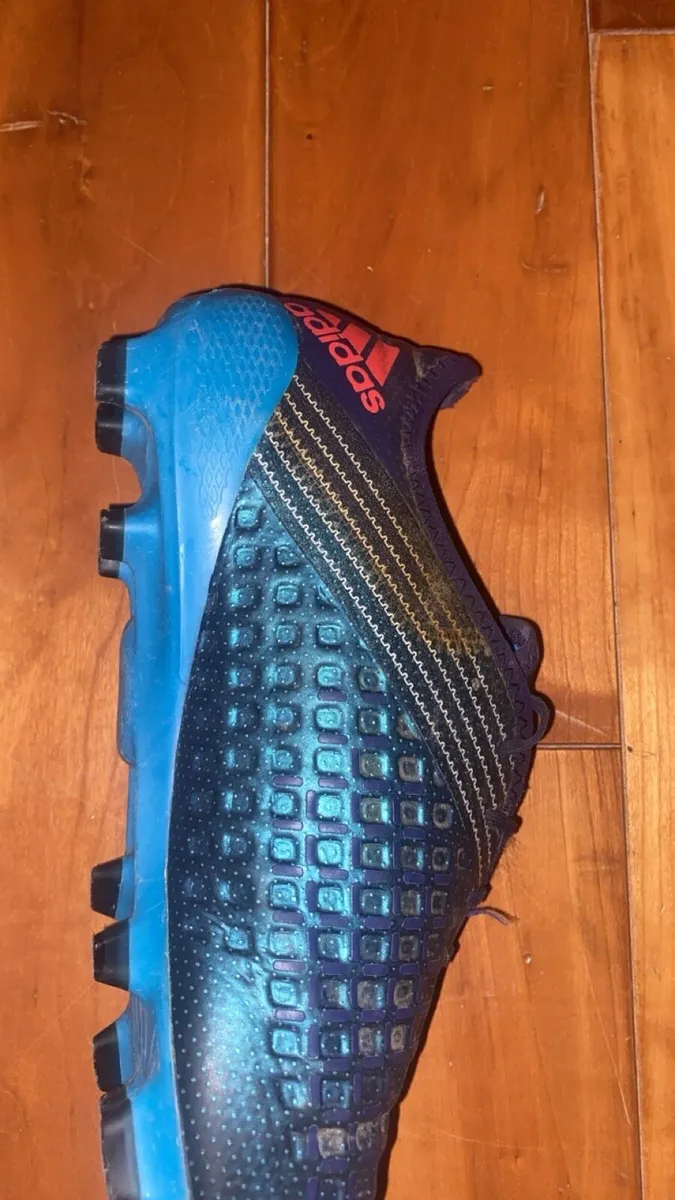 Adidas predator football boots - Image 4