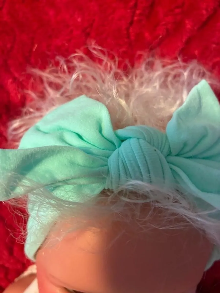 Full bodied silicone reborn doll - Image 4