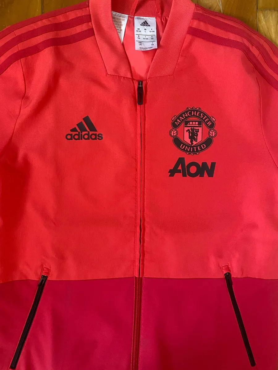 Manchester United - Image 3