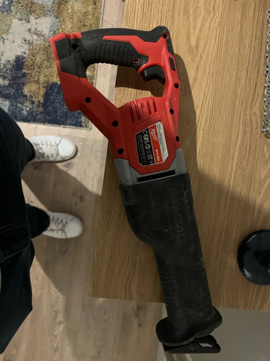 Milwaukee recip saw - Image 2