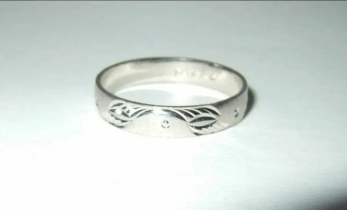 Vintage Hallmarked Silver Wedding Ring - Image 2