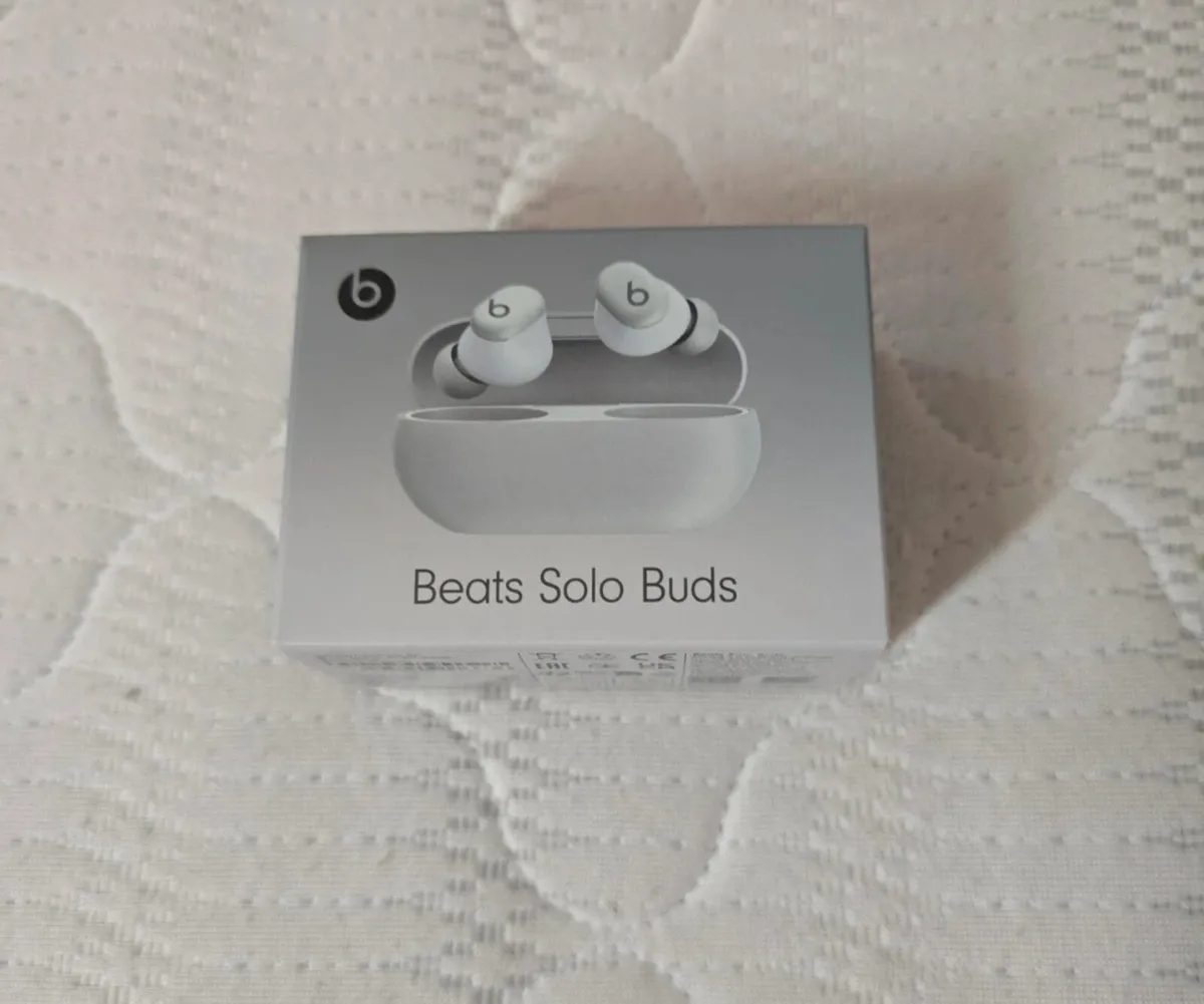 Beats Solo Buds - Image 1
