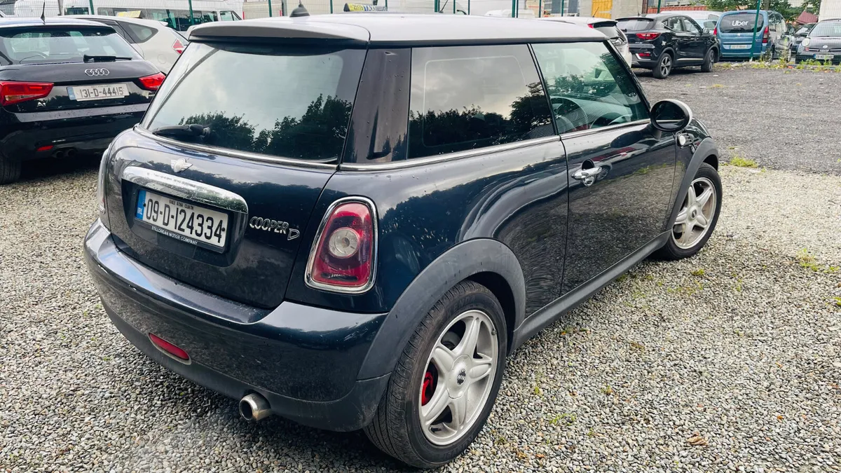 Mini Cooper 2009 Immaculate condition - Image 4