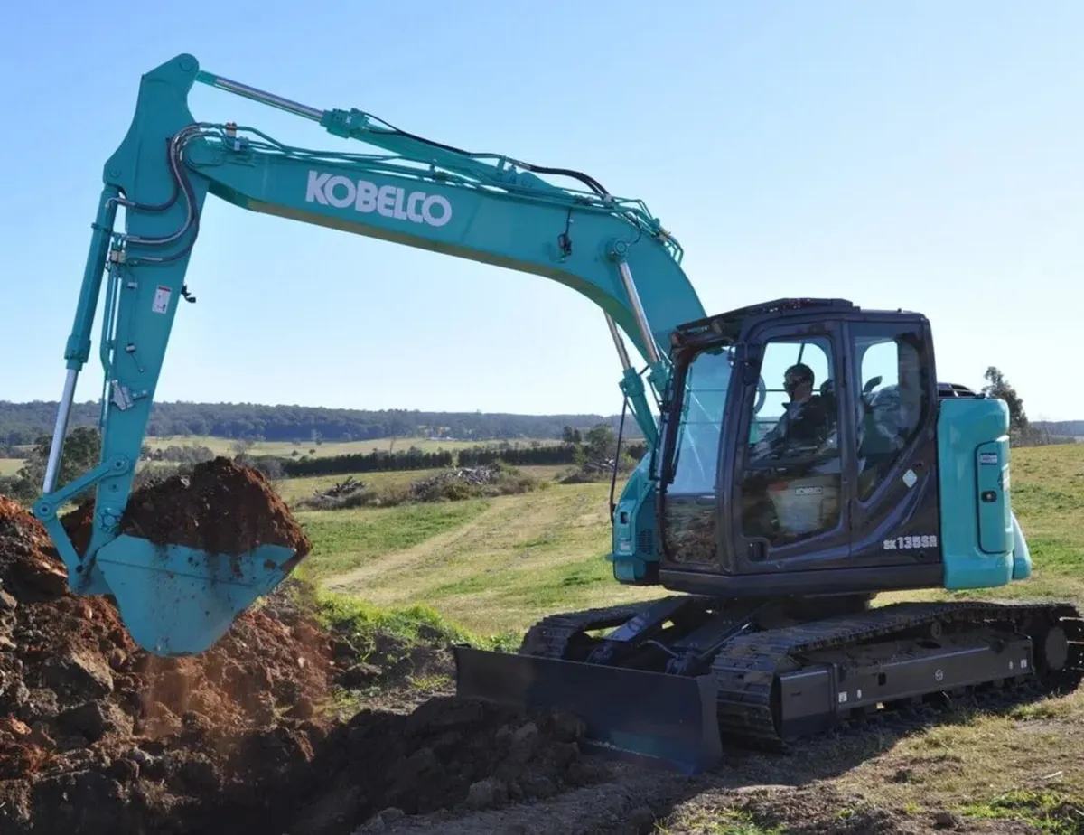 kobelco spare parts SK130 SK135 SK140 SK210 SK230 - Image 1