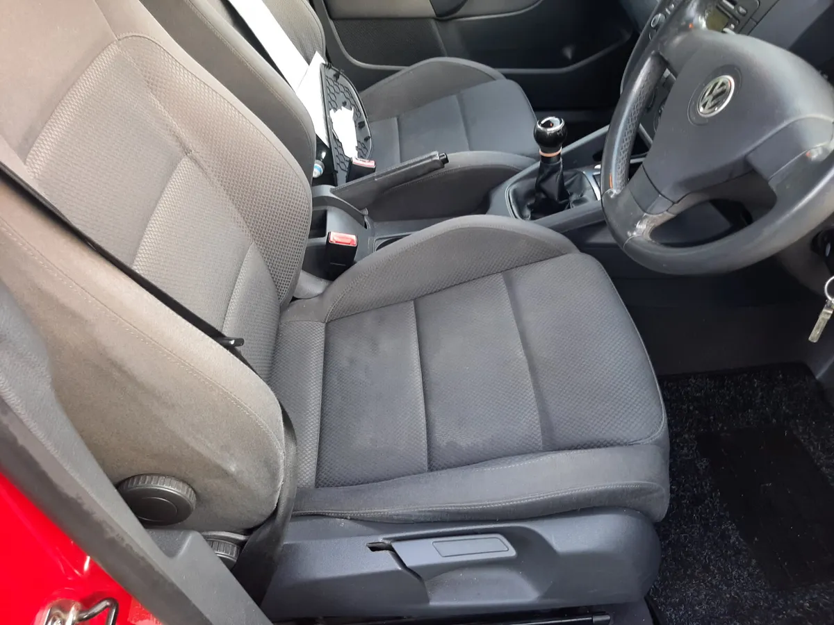 Volkswagen Golf sport ,1.4 petrol 2004 - Image 2