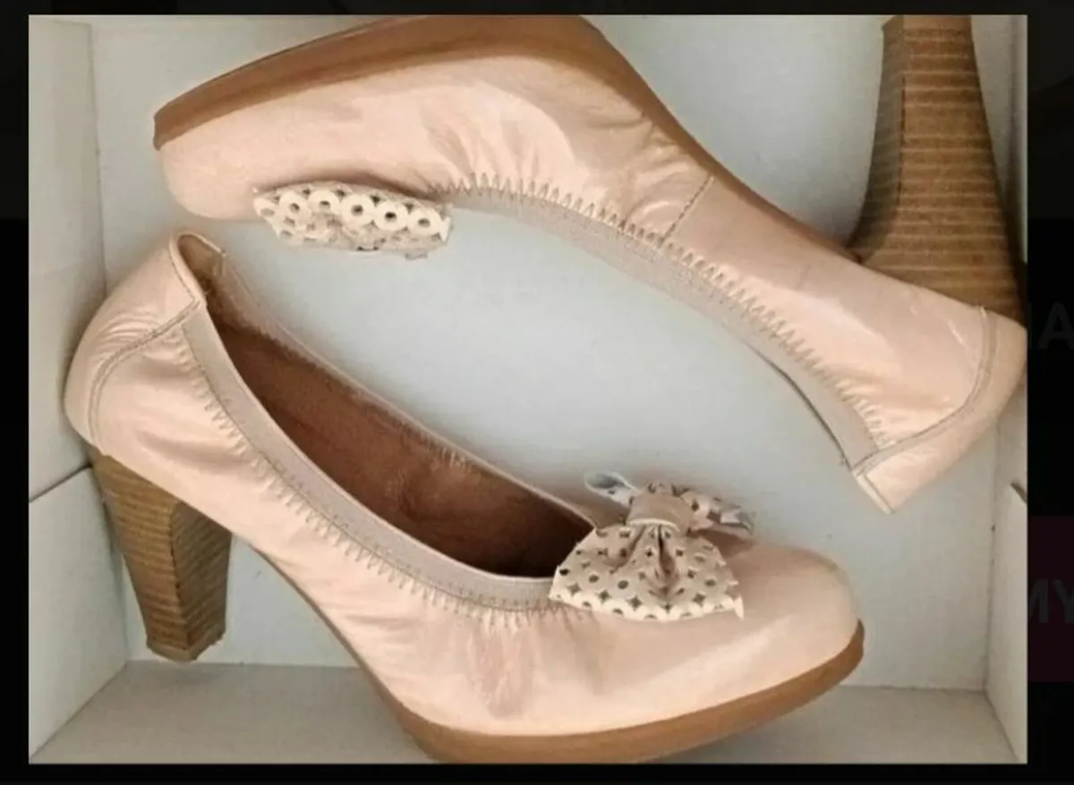 Pitillos designer high heels - Image 2