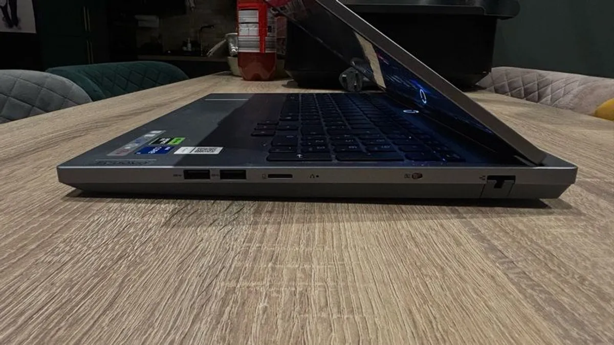 Gaming Laptop - RTX 4070, i7 14650hx, 240hz screen, Lenovo legion 5 - Image 4
