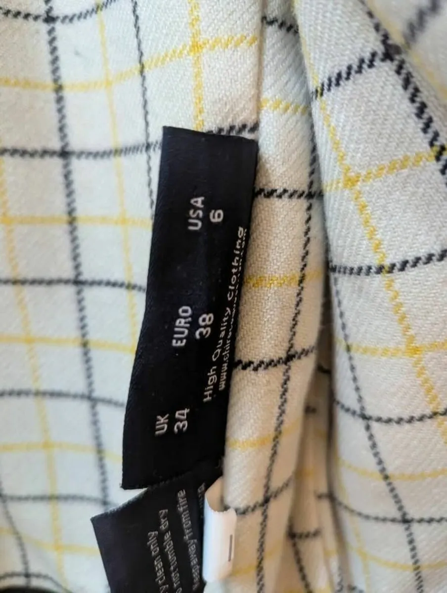 Shires Ladies Marlborough Hunt Coat Black - Image 2