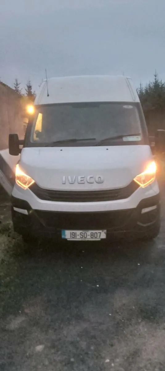 191 lwb white iveco van - Image 1