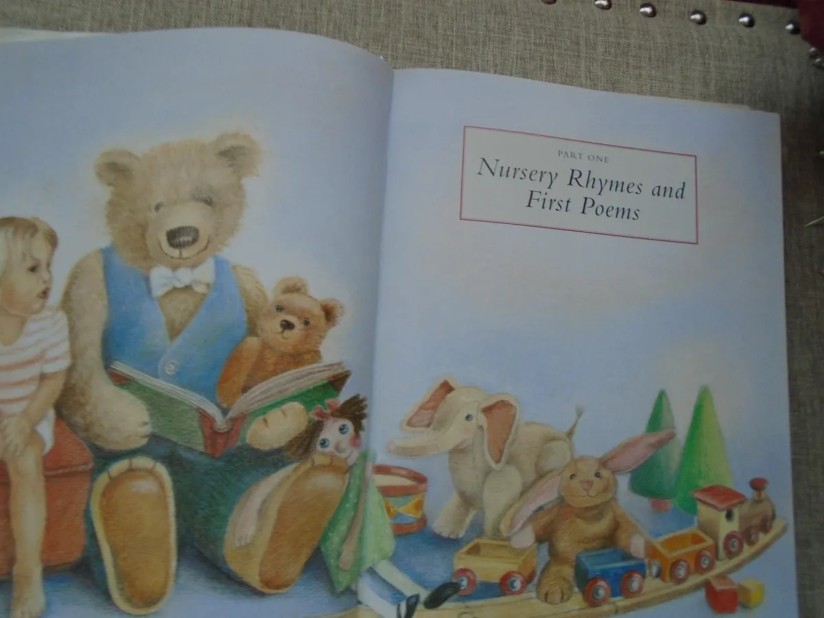 Treasury of Childrens' poetry, Hardback book,Gift - Image 4