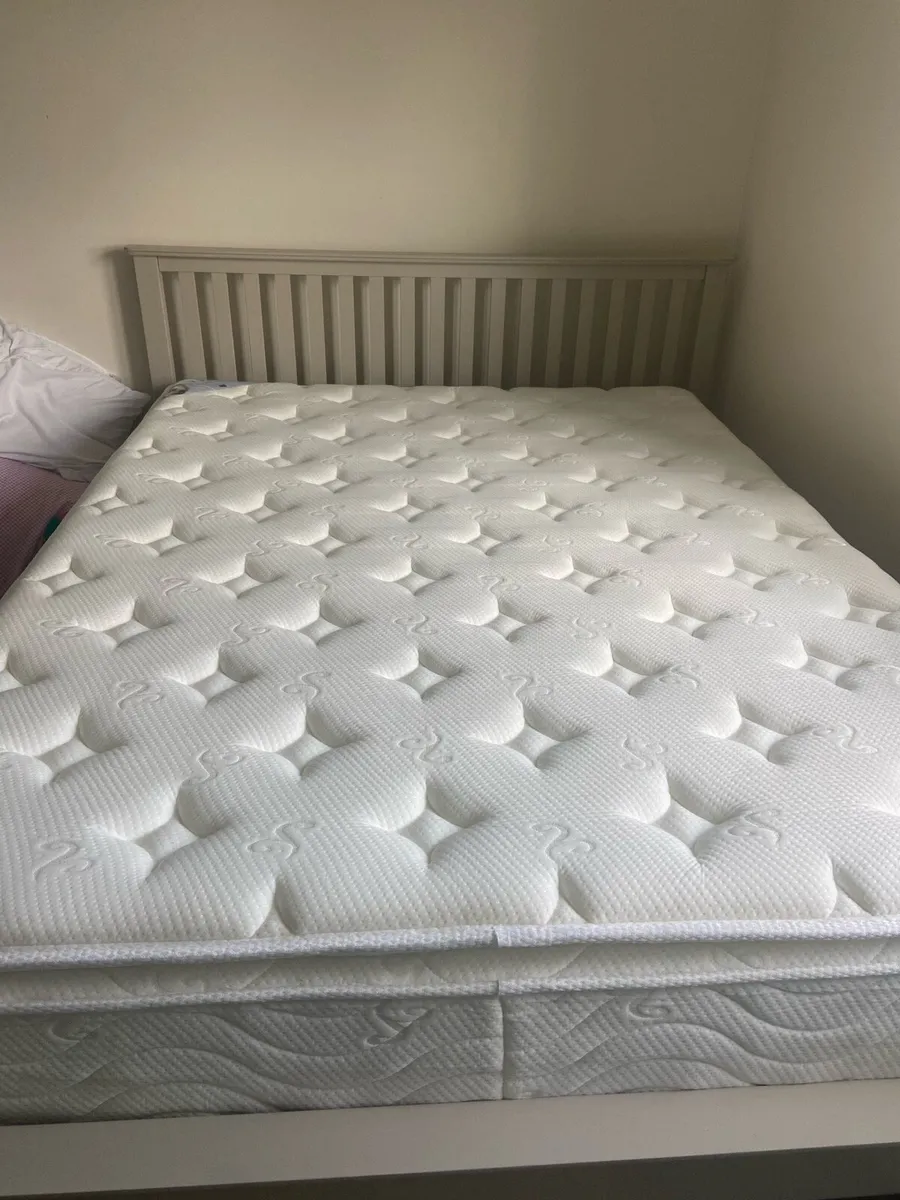 New memory foam mattress King - Image 2