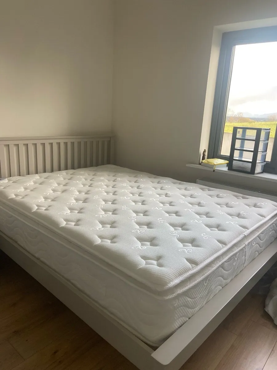 New memory foam mattress King - Image 3