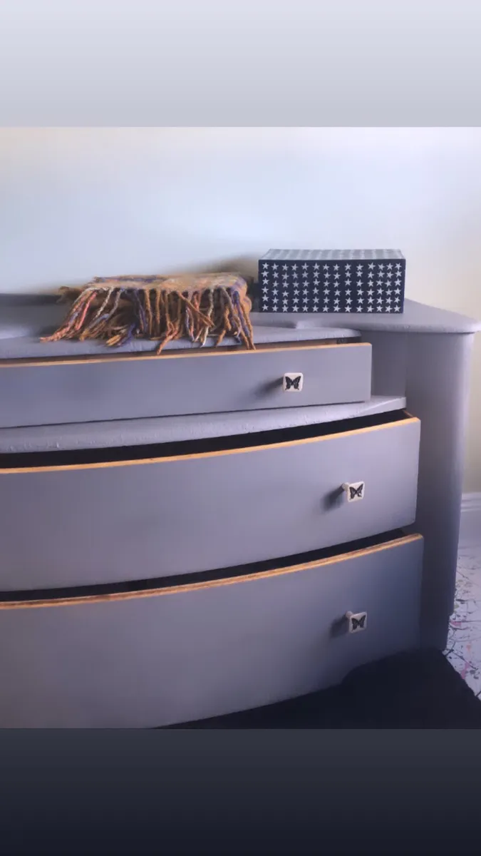 Chest of drawers - Image 3