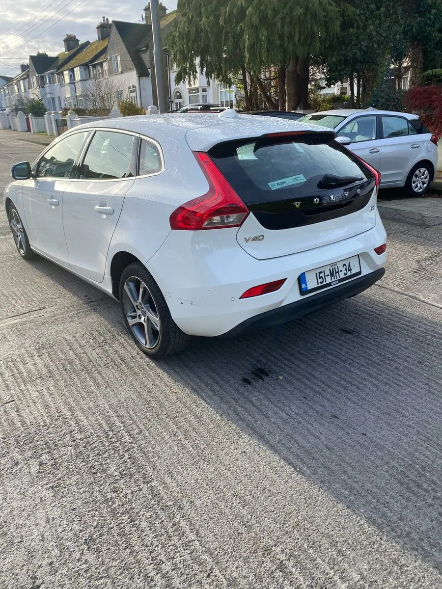Volvo V40, 1.6 Diesel, NctD 05/26, 103K, 2015 - Image 4