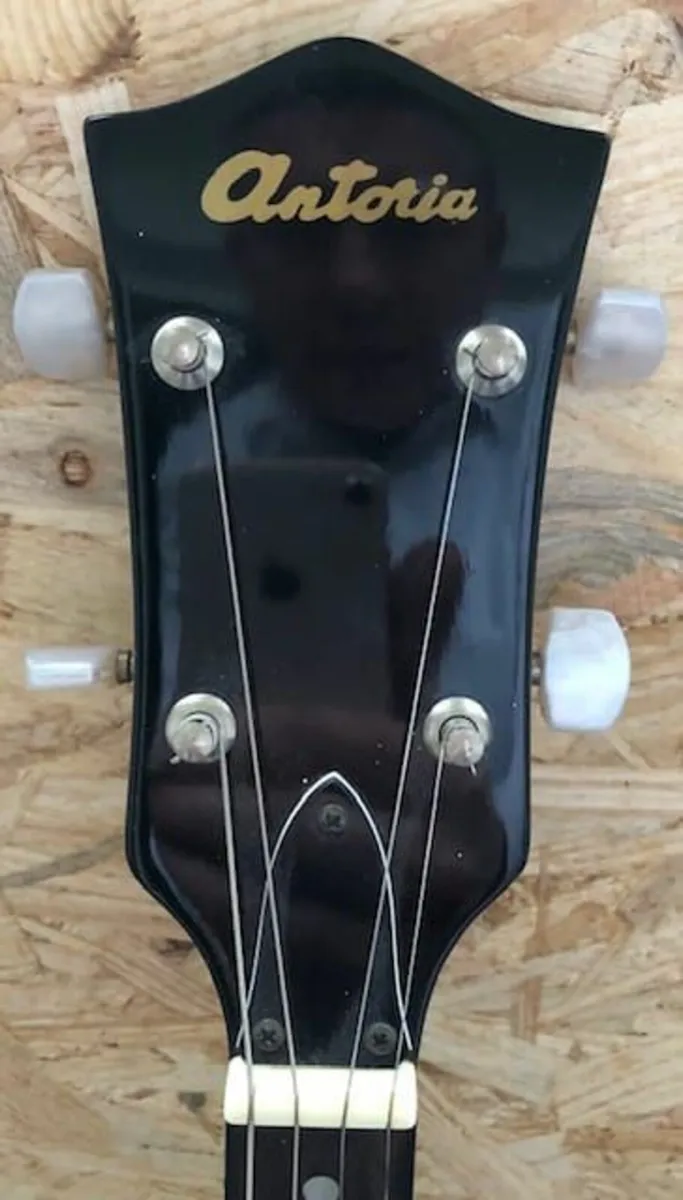 Antoria Banjo - Image 4