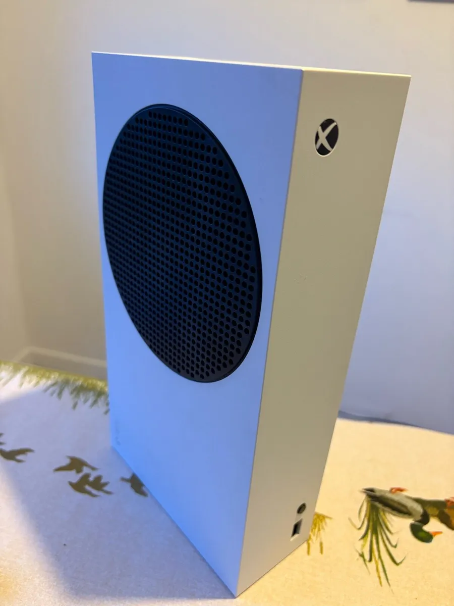 XBOX series S - Image 3