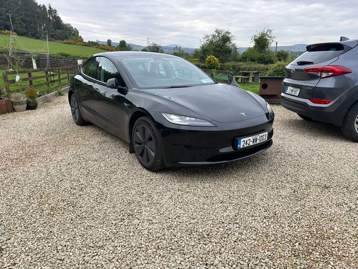 Tesla Model 3 only 17000 mls (24000 KLM's) - Image 1