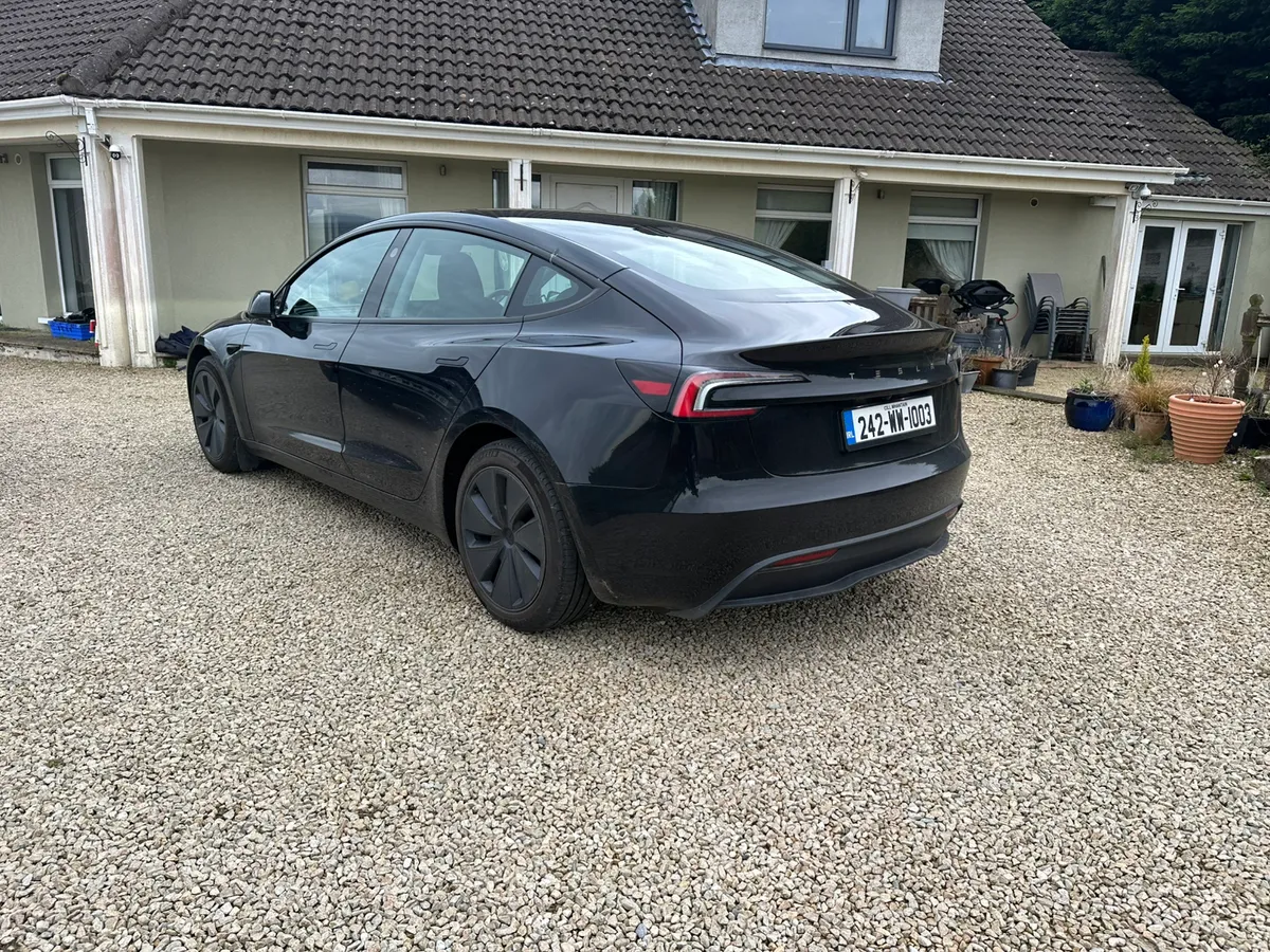 Tesla Model 3 only 17000 mls (24000 KLM's) - Image 4