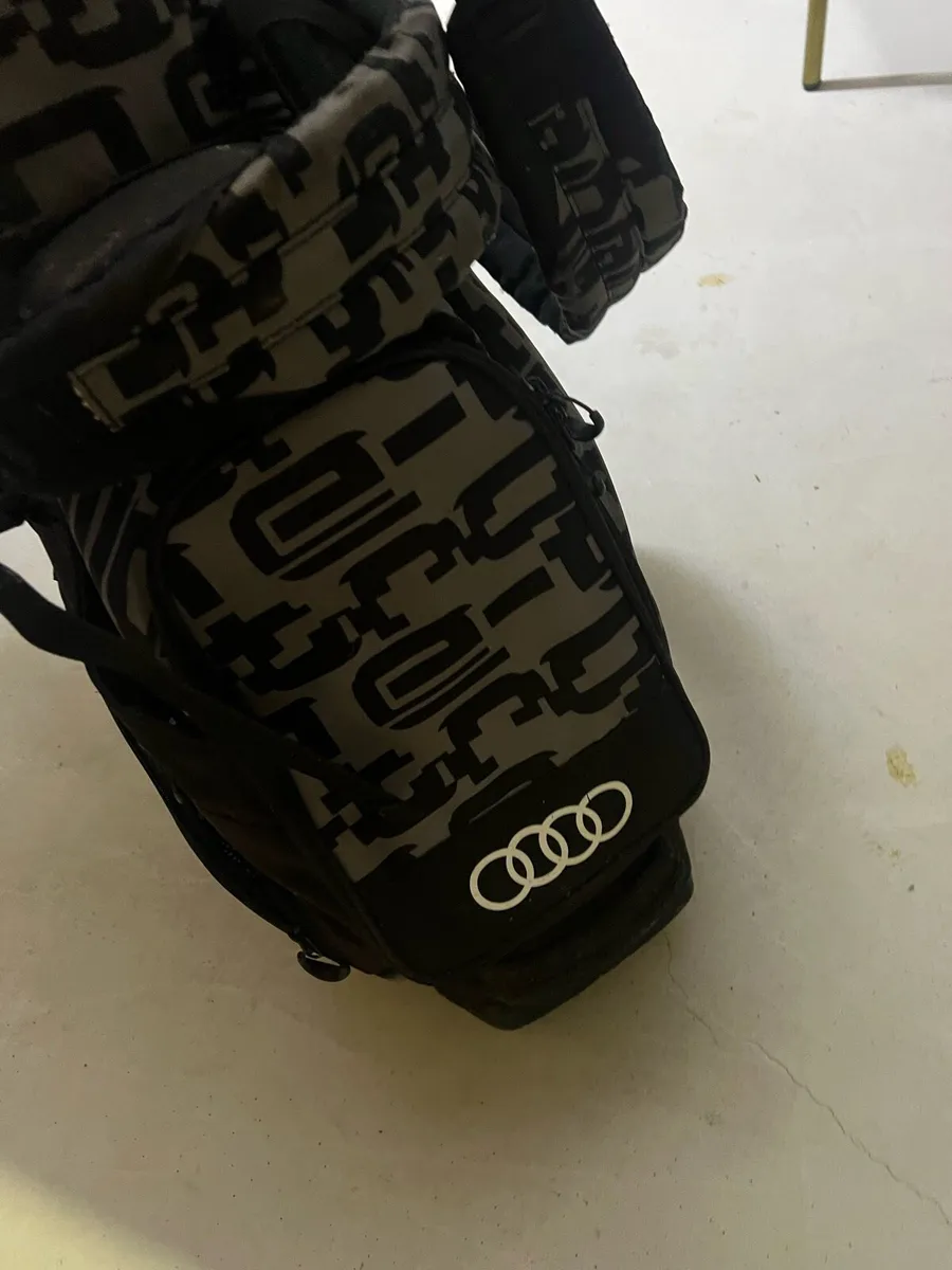 Taylormade Audi golf bag - Image 2