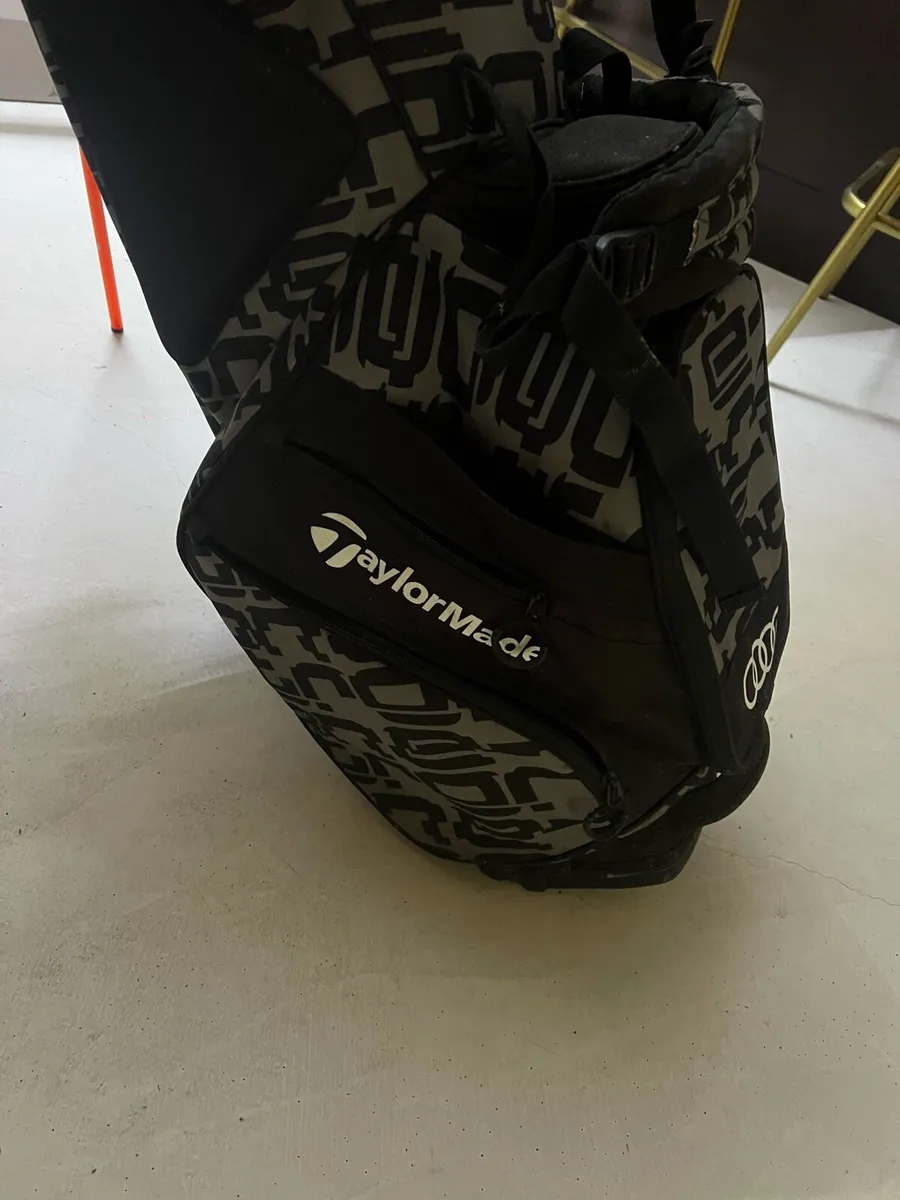 Taylormade Audi golf bag - Image 3