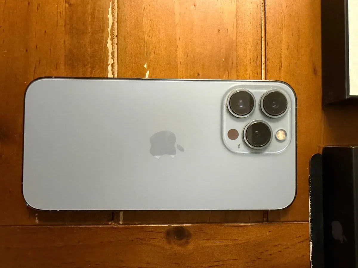 iPhone 14 Pro - Image 1