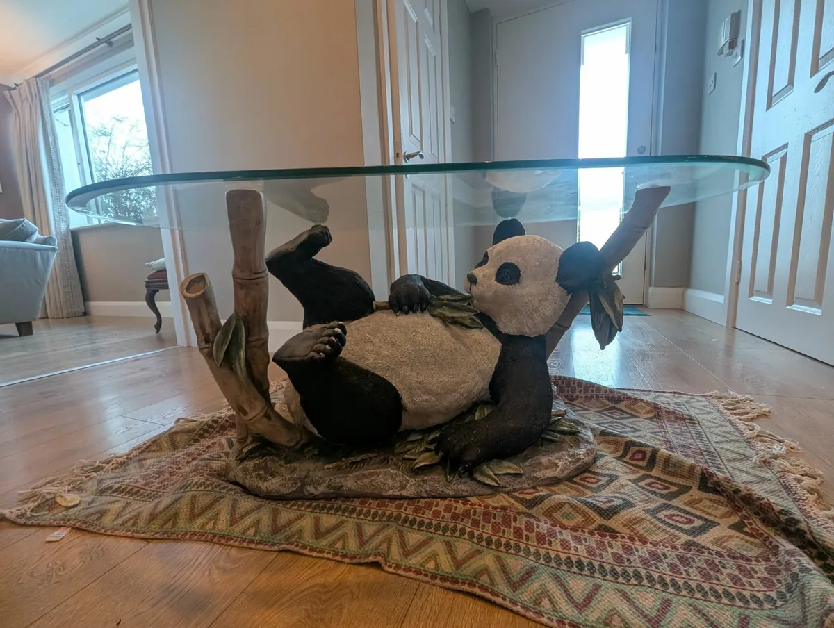 Panda table - Image 1
