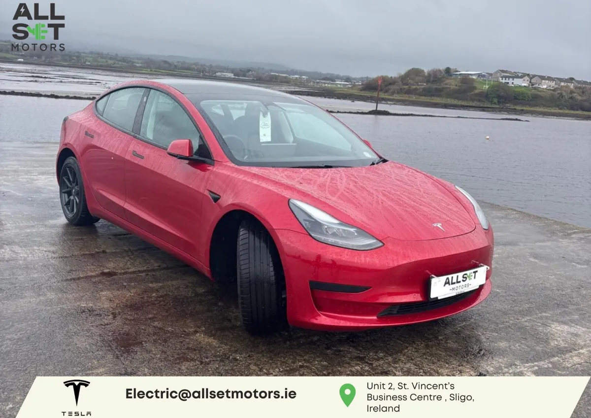 Tesla Model 3 2022  Standard Range + - Image 1