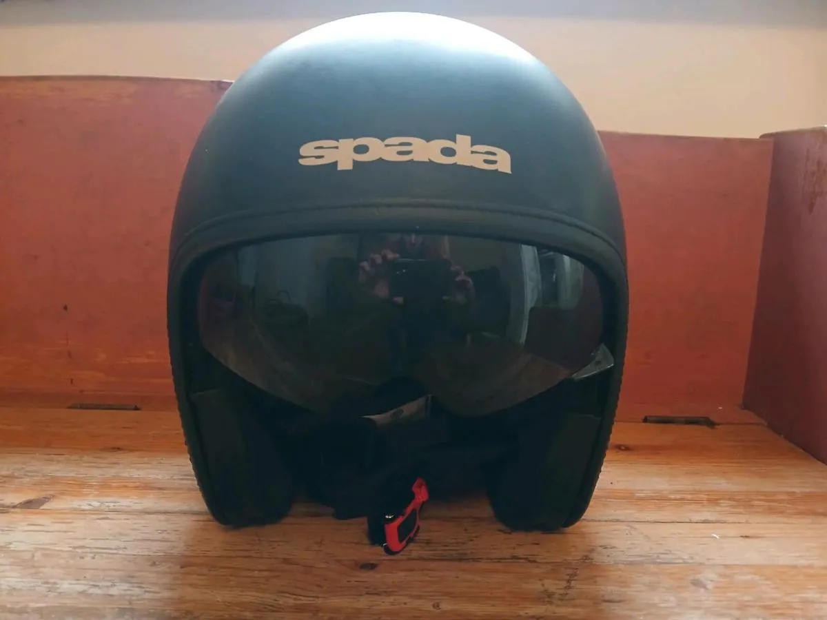 Motorbike Helmet Medium - Image 2