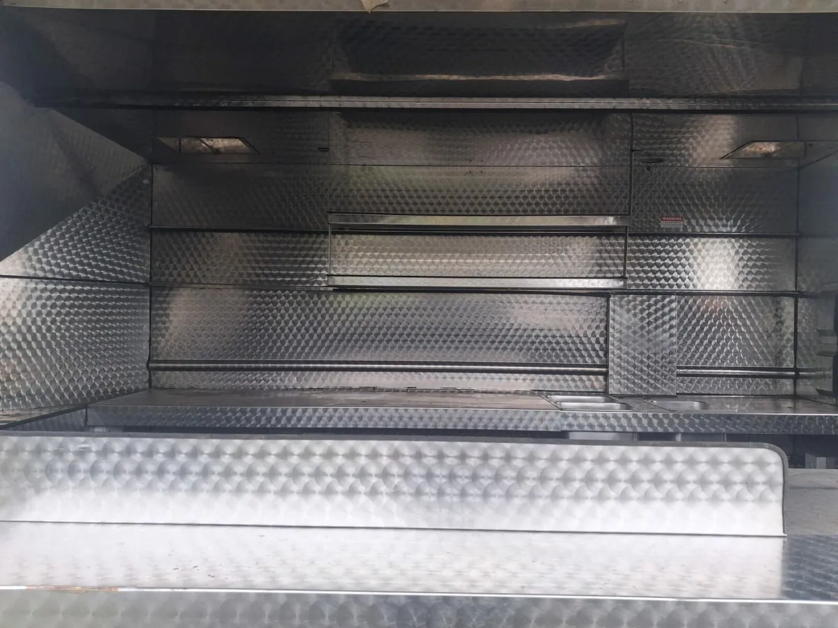 Wilkinson catering trailer - Image 3