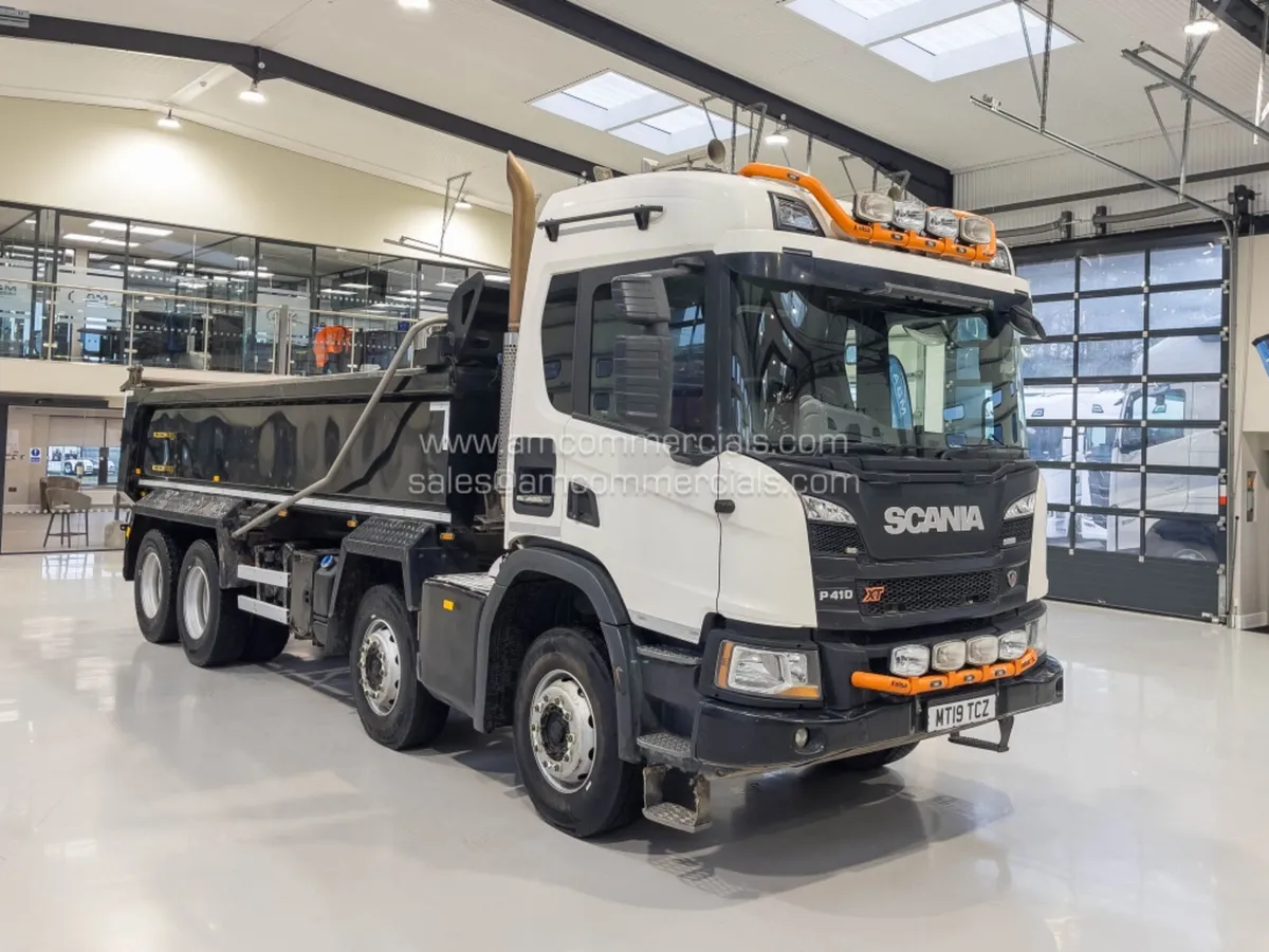 2019 (19) SCANIA P410 XT 32T TIPPER - Image 1