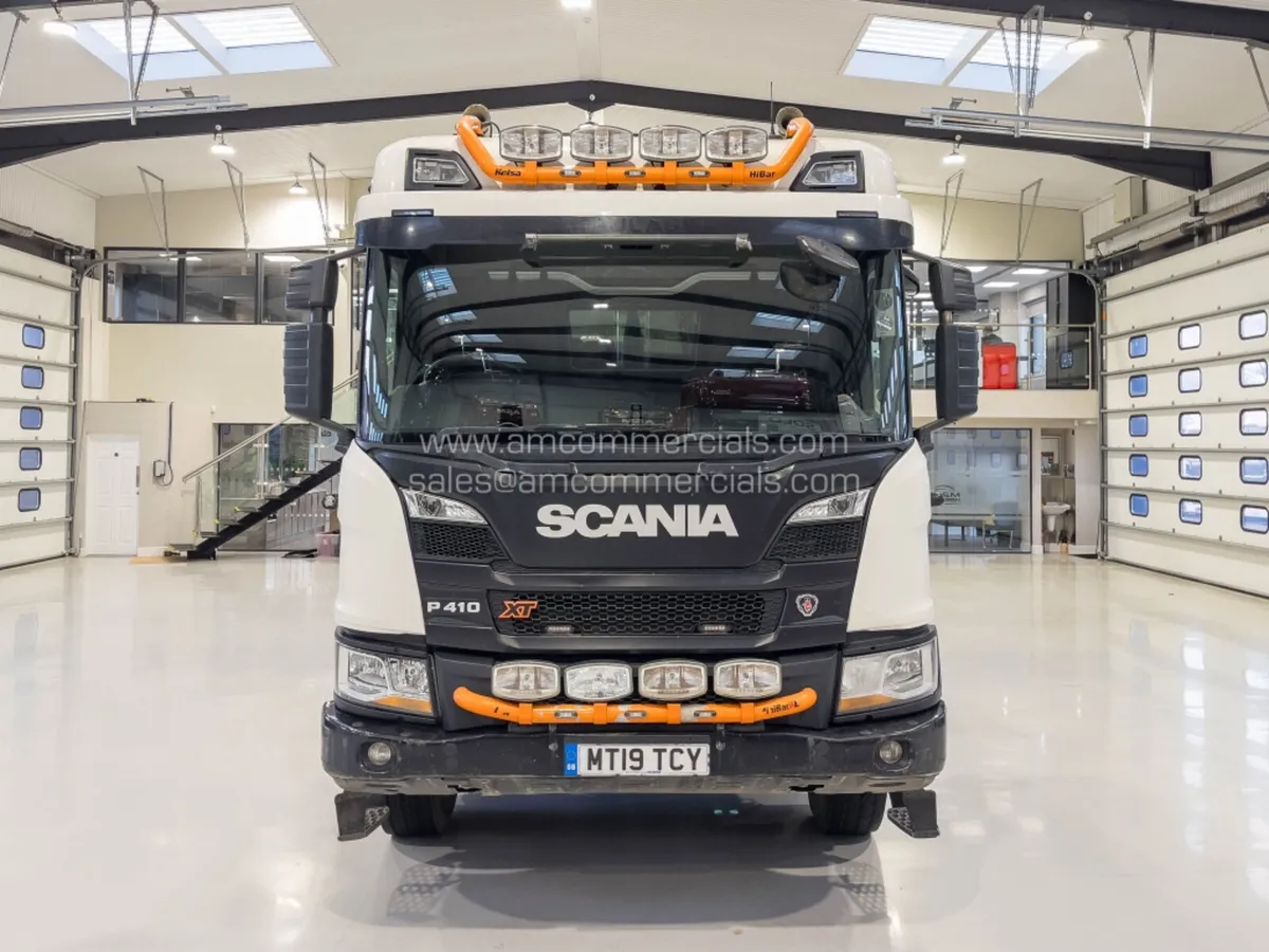 2019 (19) SCANIA P410 XT 32T TIPPER - Image 2